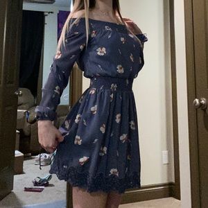A&F bluish grey off the shoulder mini dress 💙